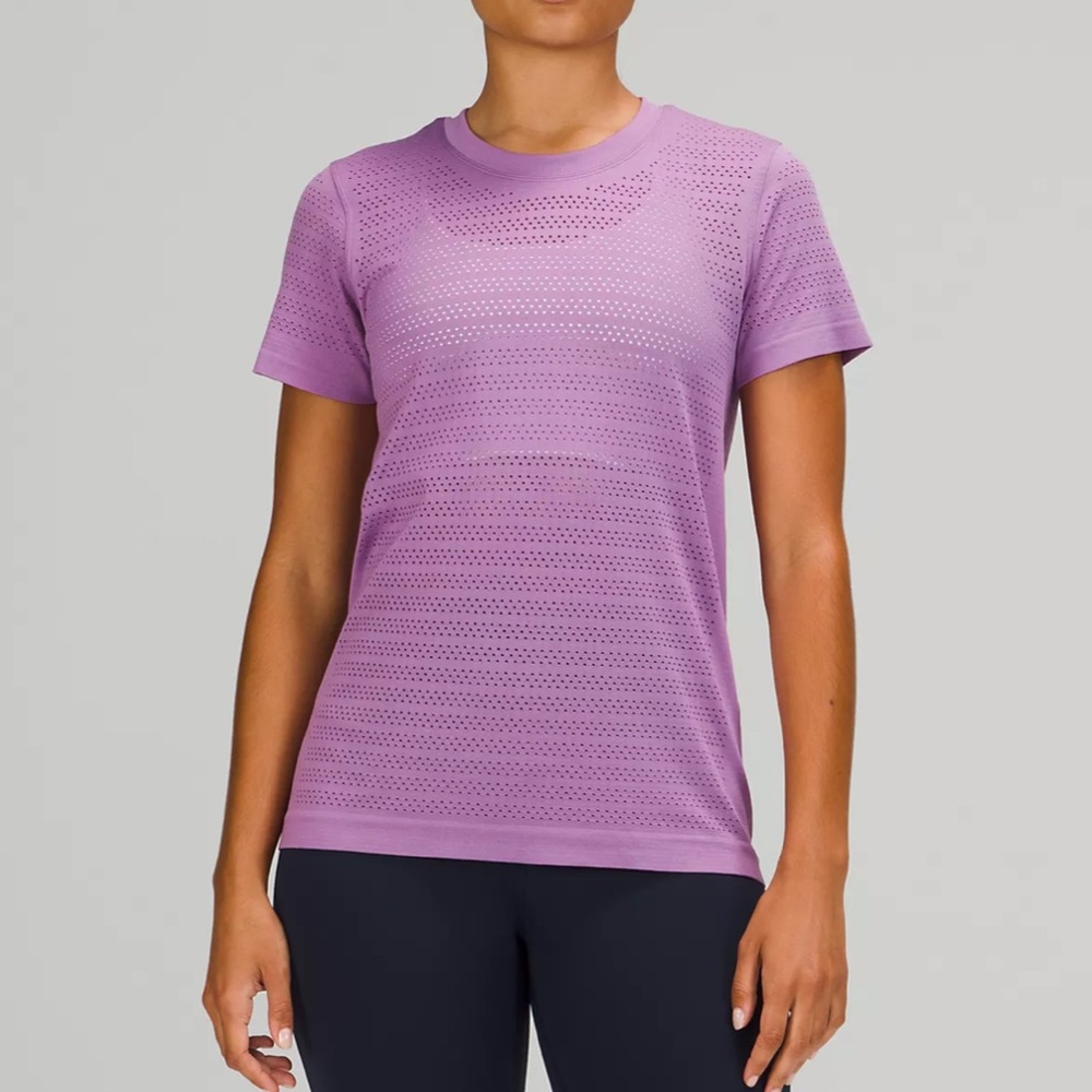 Lululemon Swiftly Breathe Short Sleeve